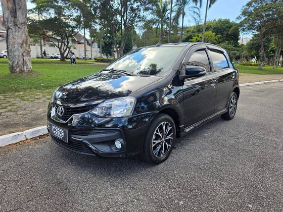 TOYOTA ETIOS 1.5 PLATINUM 16V FLEX 4P AUTOMÁTICO TOYOTA ETIOS 1.5 PLATINUM 16V FLEX 4P AUTOMÁTICO